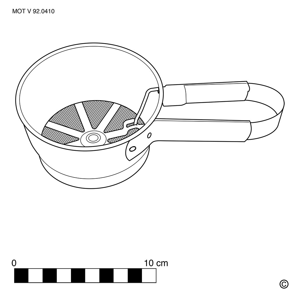Tamis à soupoudrer (m.)