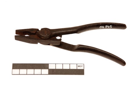 Combination pliers