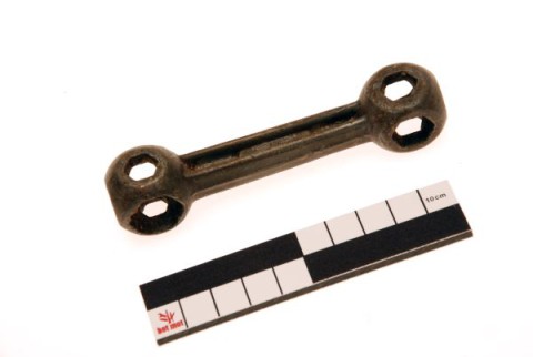 Dumbbell spanner