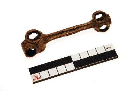 Dumbbell spanner