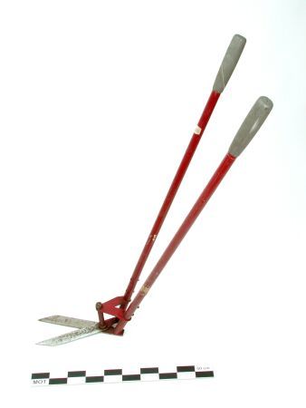 Grass shears