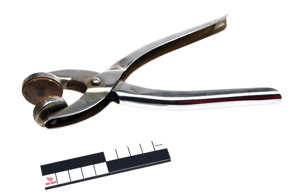 Watch glass pliers