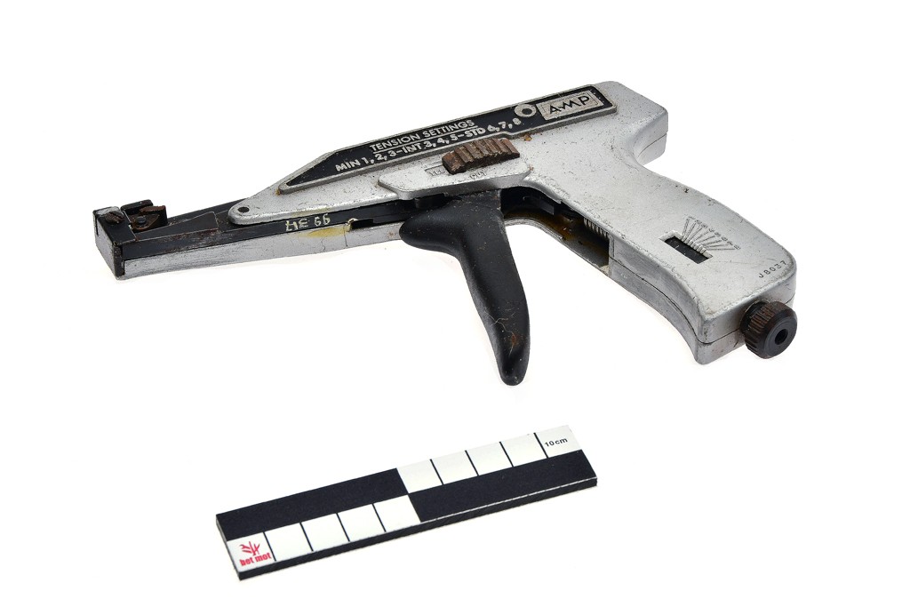 Cable tie pliers