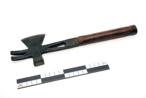 Hachette de déballeur (f.)