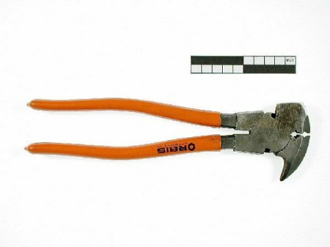 Fencing pliers