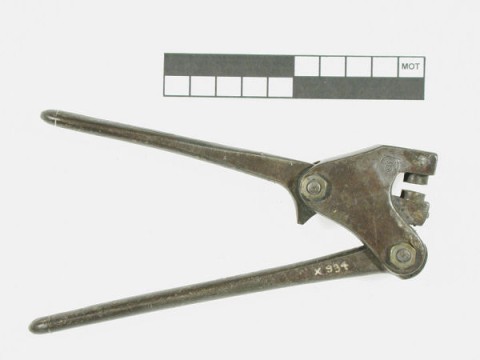 Lead sealing pliers