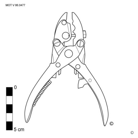 Belt plier slot punch