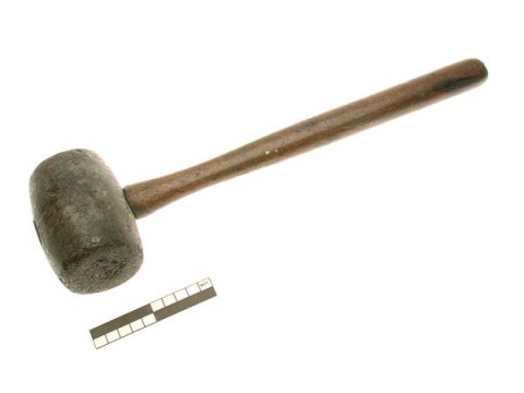 Rubberhamer (m.)