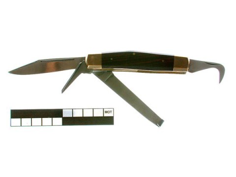 Horseman's folding knife