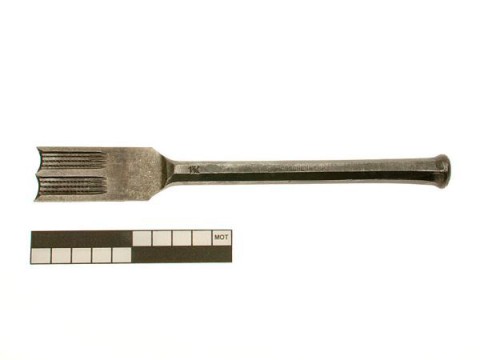 Hinge chisel