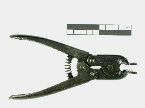 Upholsterer's pincers