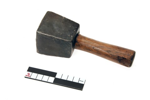 Steenhouwersklopper (metaal) (m.)