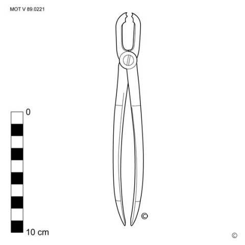 Extracting forceps