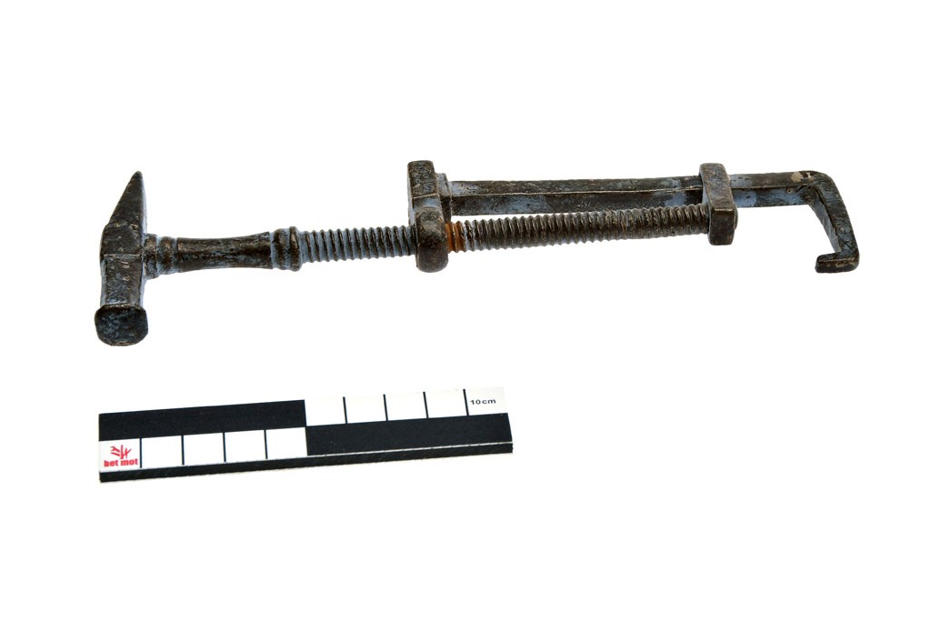 Gun spring vice