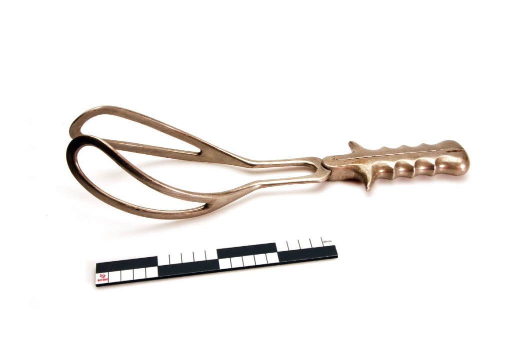 Forceps obstétrique (m.)