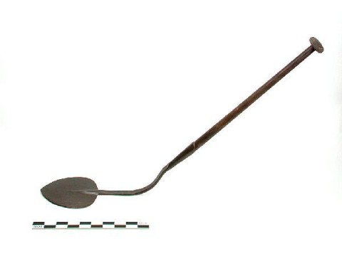 Paring spade